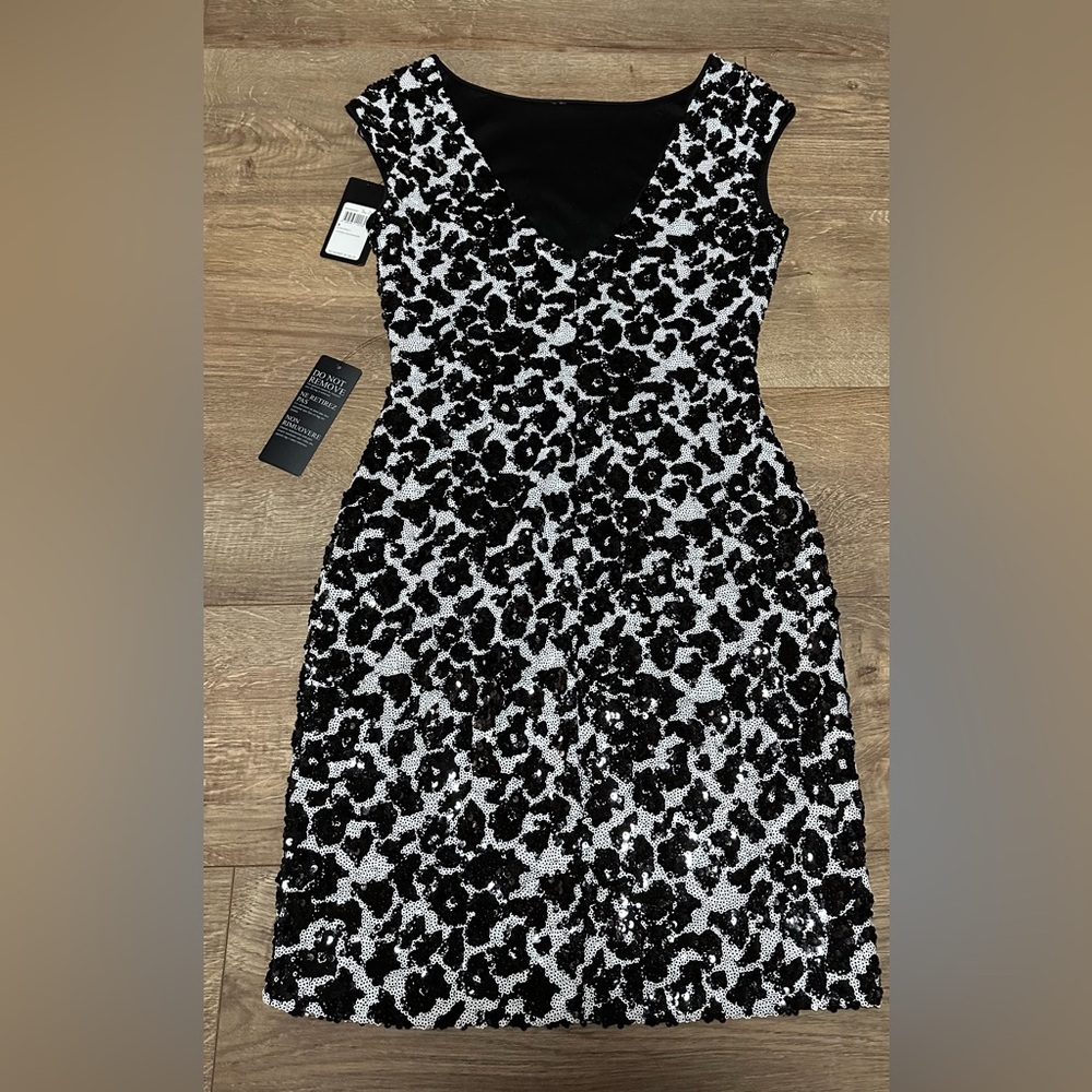 GUESS Sequin Dress (Jet Black Multi) – NWT Size 6 - Picture 3 of 12